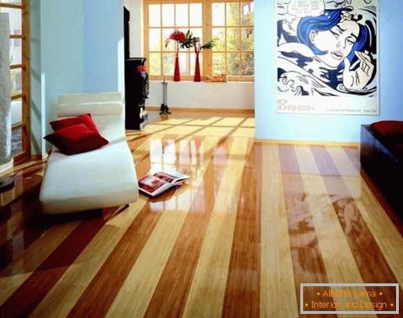 Bamboo striped floors in the interior