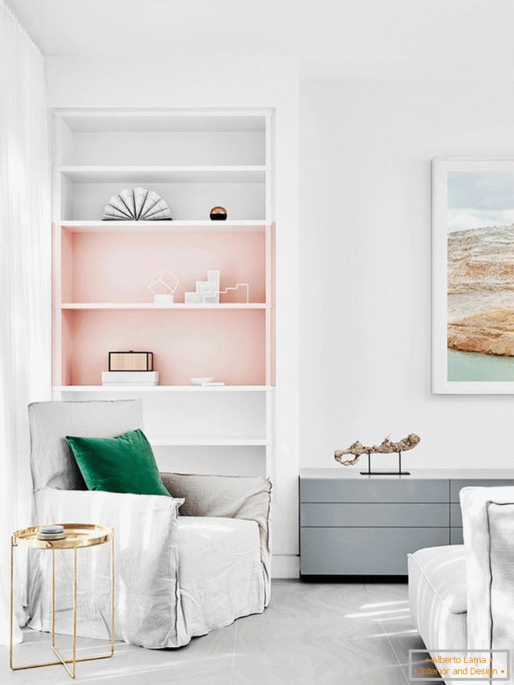 Pastel-white tones in combination with pink in the interior of the bedroom