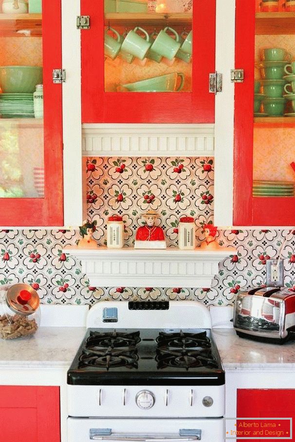 Bright accents in the design of the kitchen