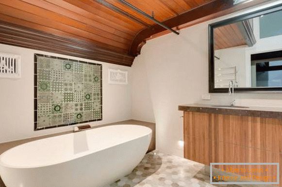 Incorporating a bath in the interior