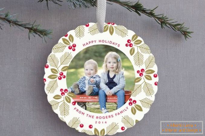 Decoration for a Christmas tree with your own hands