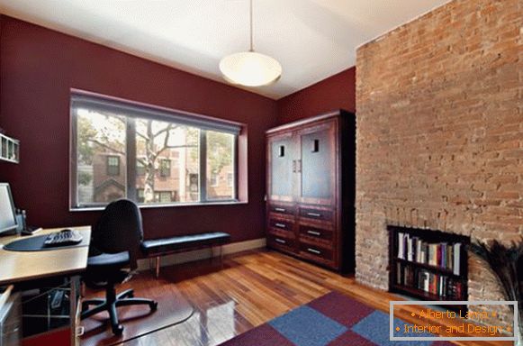 Study room in burgundy colors