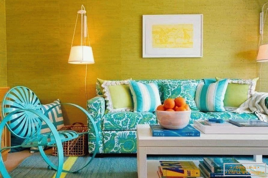 Combination of turquoise with yellow in the living room