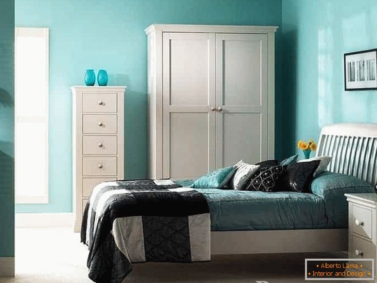 Bedroom in turquoise color