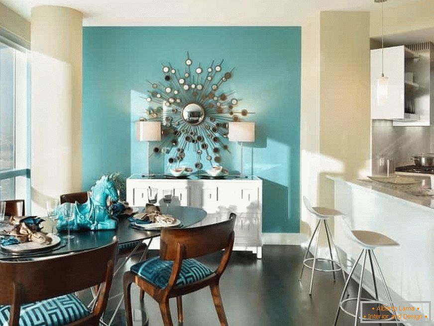 Turquoise wall in the kitchen
