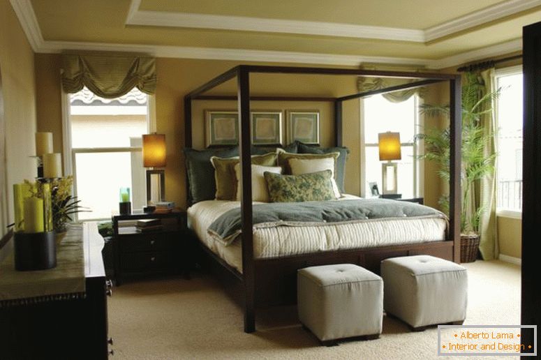 master-bedroom-luxury-istock_000002949431_large