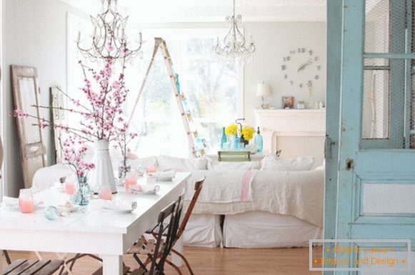 Interior in the style of Provence and flowers in 2016
