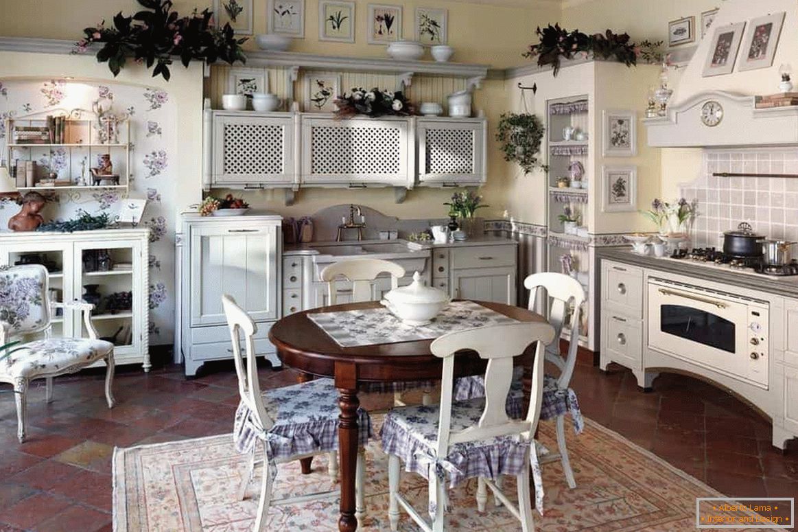 Decor kitchen in the style of Provence with their own hands