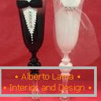 Goblets in the shape of a bride and groom