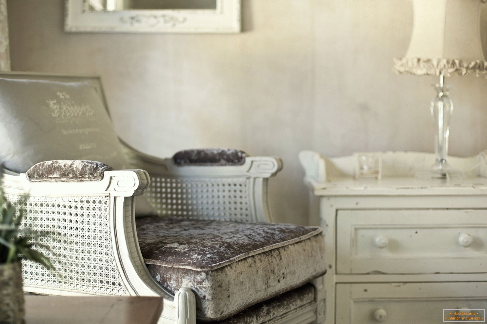 Decor in the style of Provence with your own hands