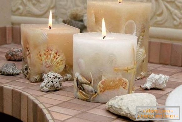 Candles made of shells - excellent decor for the bathroom