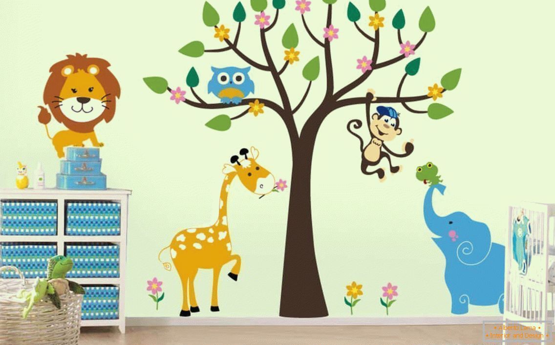 Wall stickers in the interior of the nursery