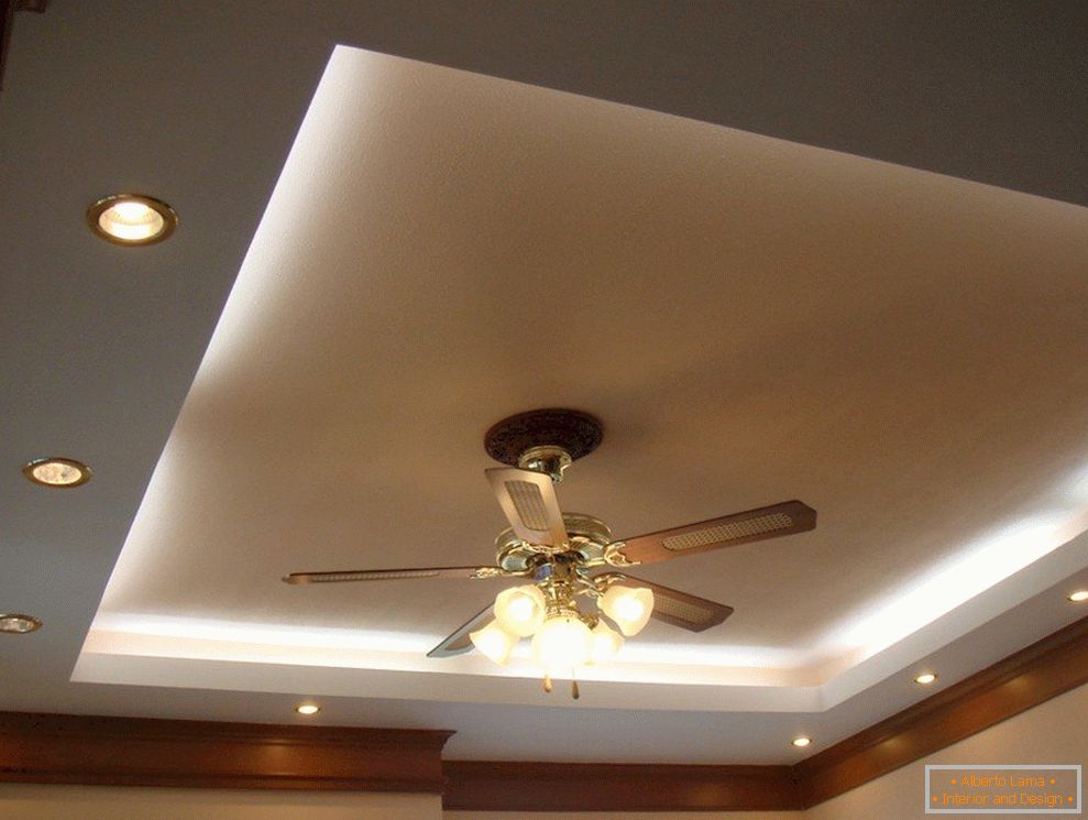 Stretched ceiling