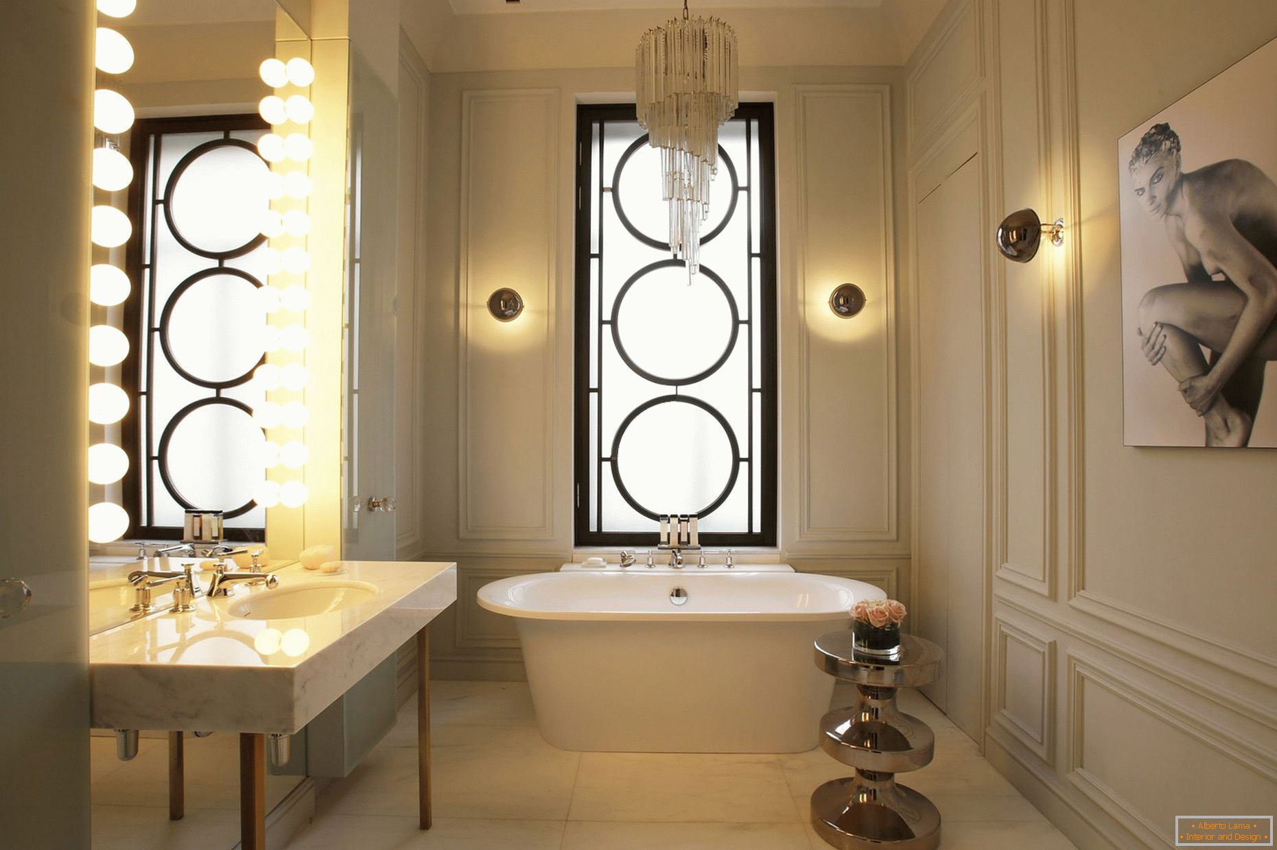 Bathroom with lamps
