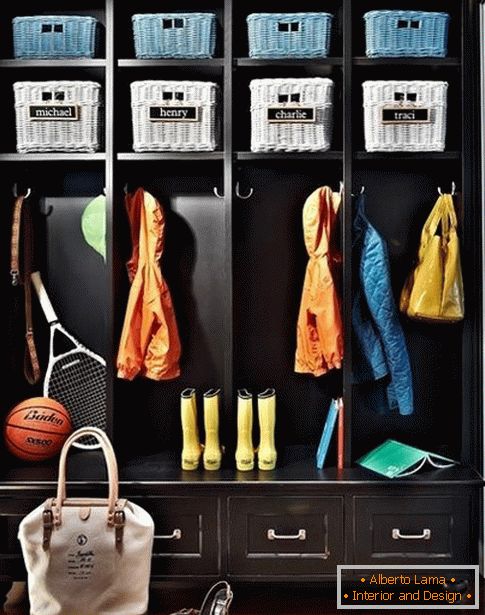 Wardrobe with baskets in the hallway