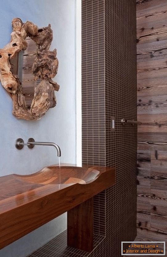 Luxurious washbasin made of natural wood