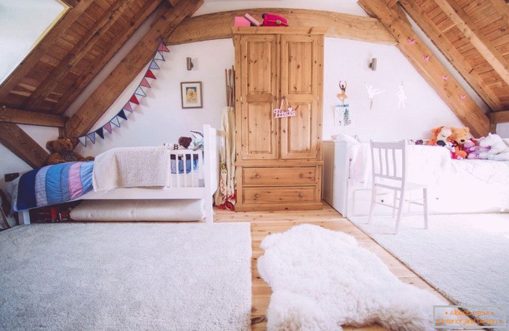 Style chalet in the nursery in the attic