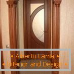 Wooden veneer in the arch decoration