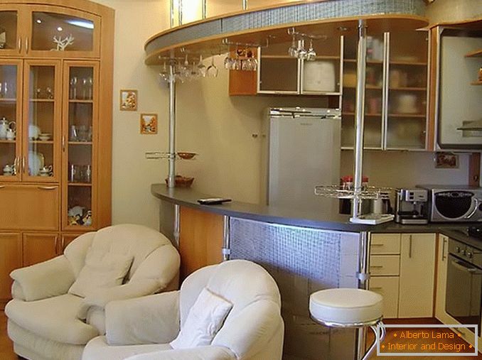Kitchen studio with breakfast bar Photo
