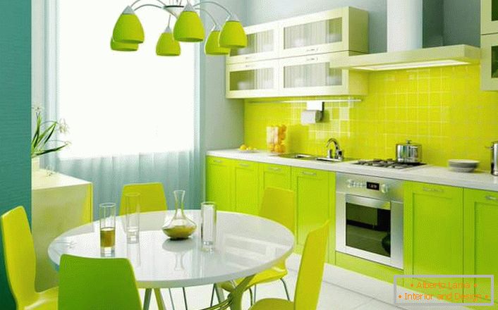 A fresh, rich shade of green is an excellent choice for decorating a small kitchen.