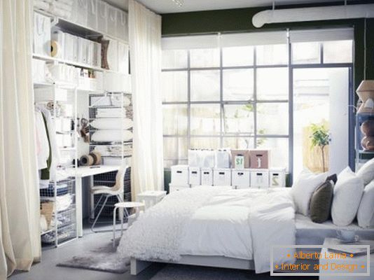 The furnishings of a small bedroom