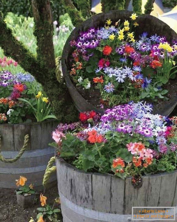 Flowerbed in a wooden tub