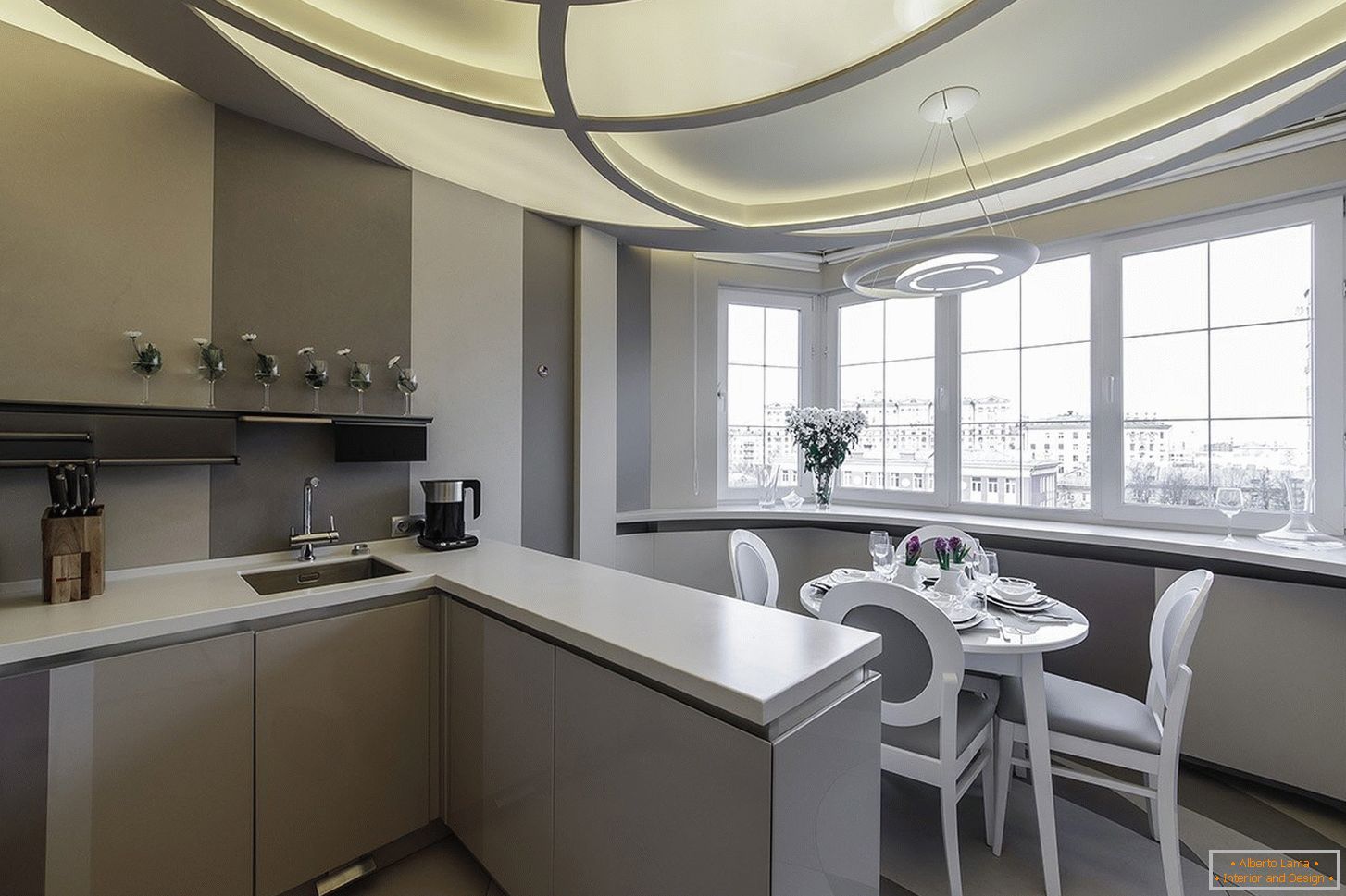 Dining room on the balcony in the shape of a bay window