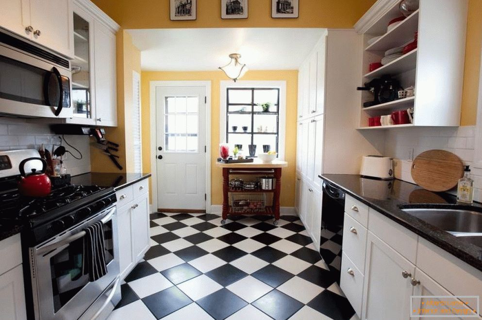 Chess floor in the kitchen