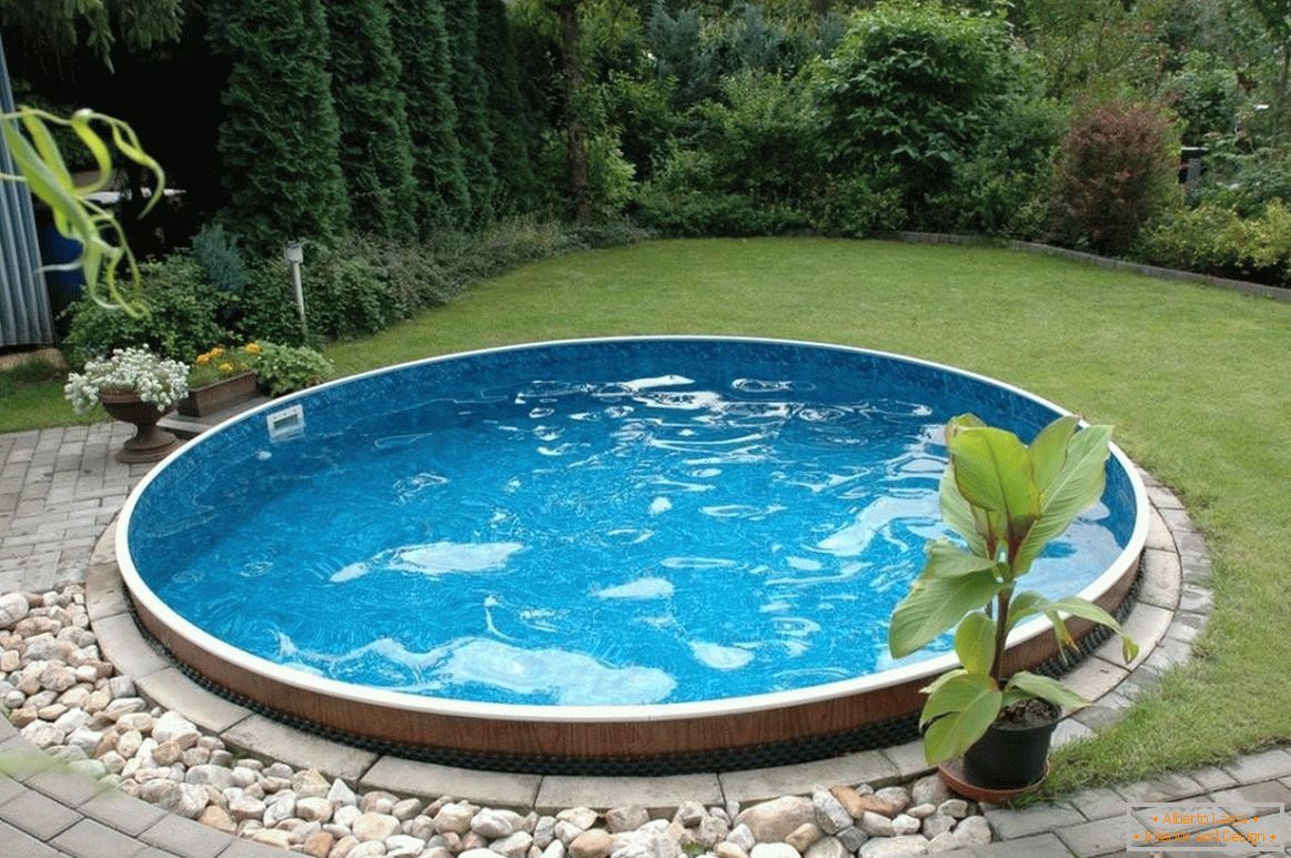 Swimming pool at the cottage