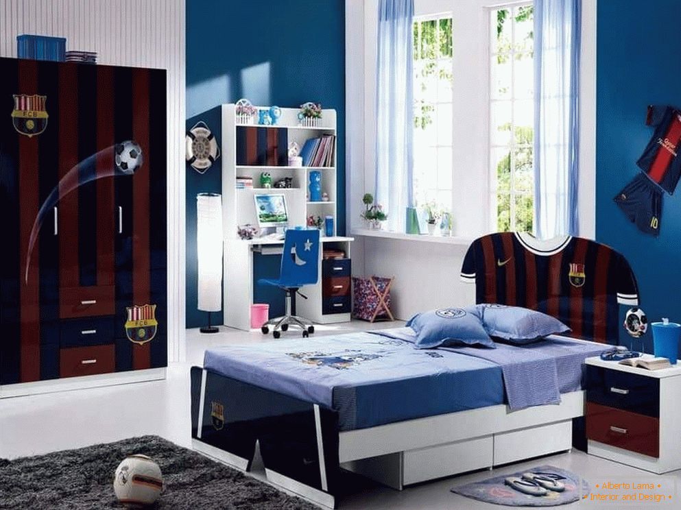 Design of a bedroom in a sports style for a boy