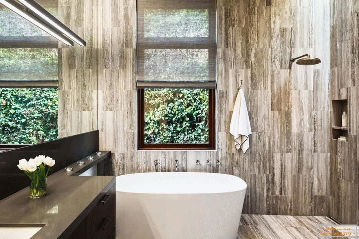 Bathroom in a tile under a tree