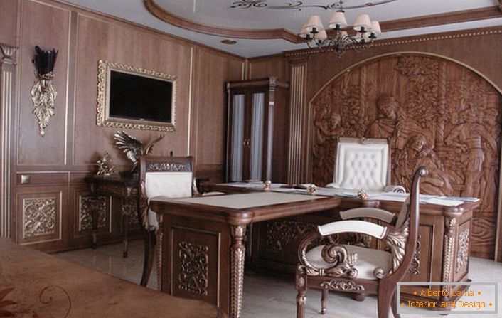 Carved furniture was used to decorate the office in the Baroque style.