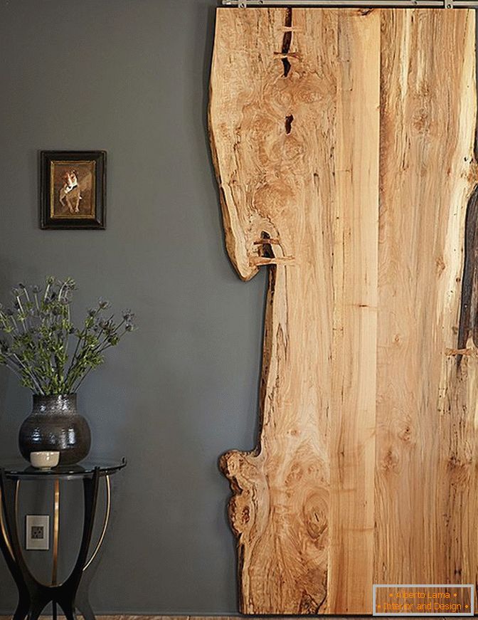 Door made of untreated wood