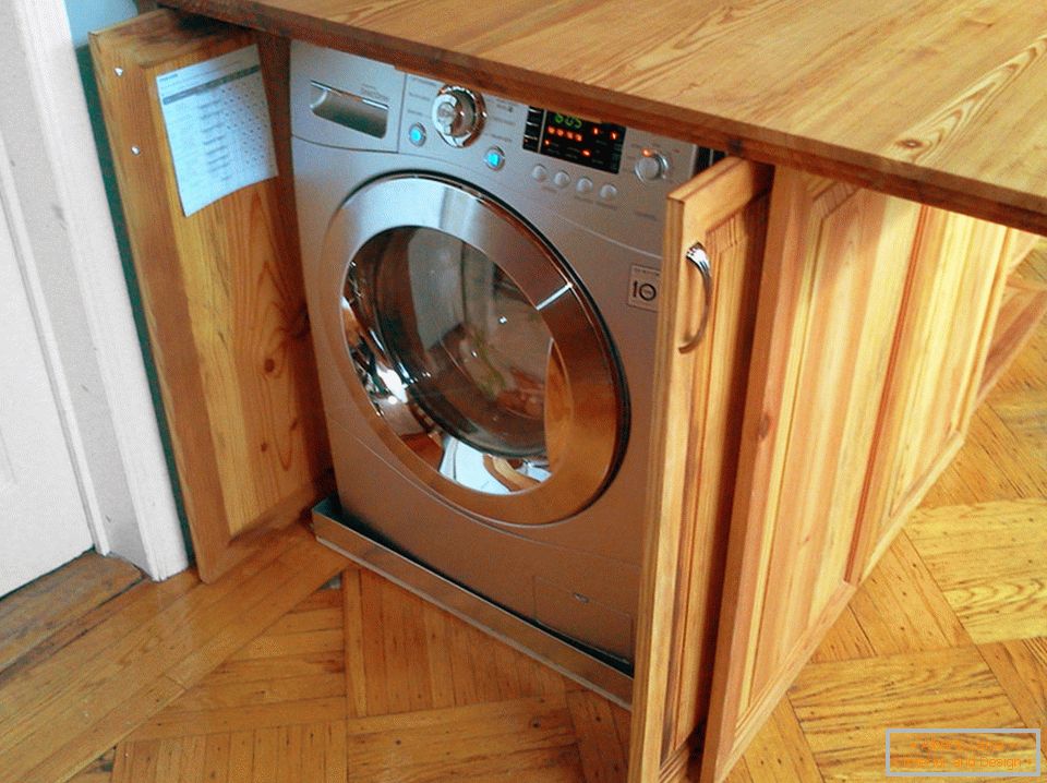 Built-in washing machine in the kitchen island
