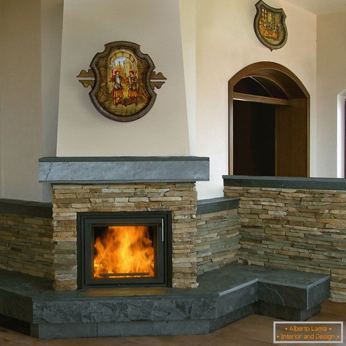 Fireplace in the style of country.