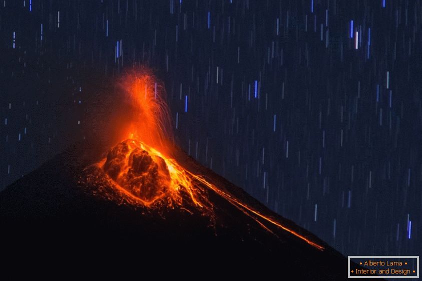 Eruption на фоне звёздного неба