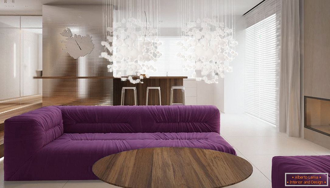The combination of wood and violet in the interior
