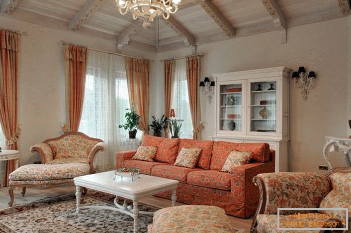 A nice Provence style living room for a true lady.