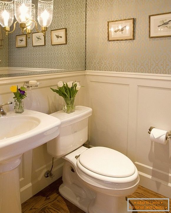 Bathroom in a classic style