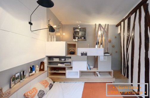 Interior design of a small apartment from Julie Nabuchit