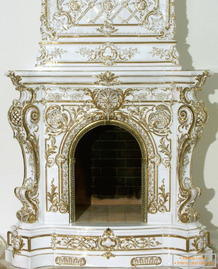Gold decor for the fireplace