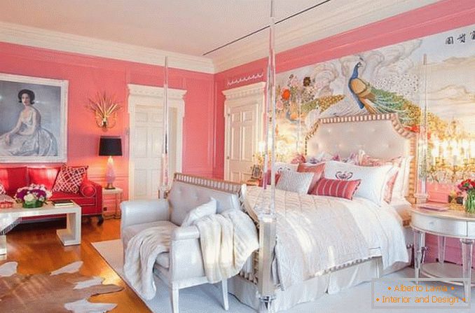 Stylish eclecticism in the pink bedroom