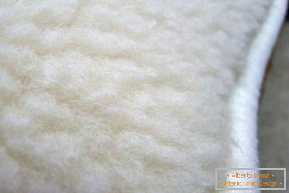 How to determine the quality of the sofa - polyester fiber with down