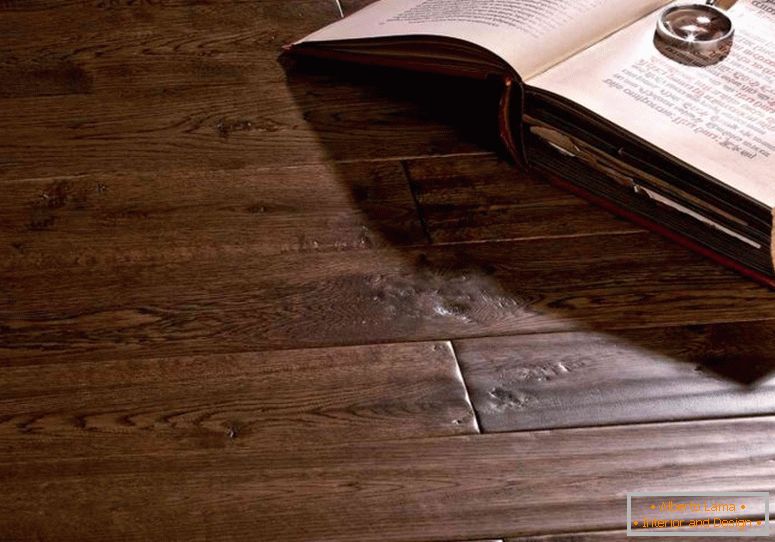 How to paint a parquet is a simple instruction for
