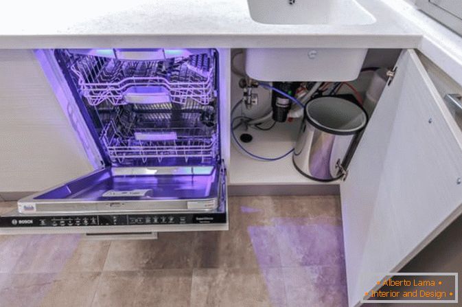 Modern built-in dishwasher