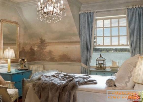 Bedroom with a beautiful decor on the windowsill