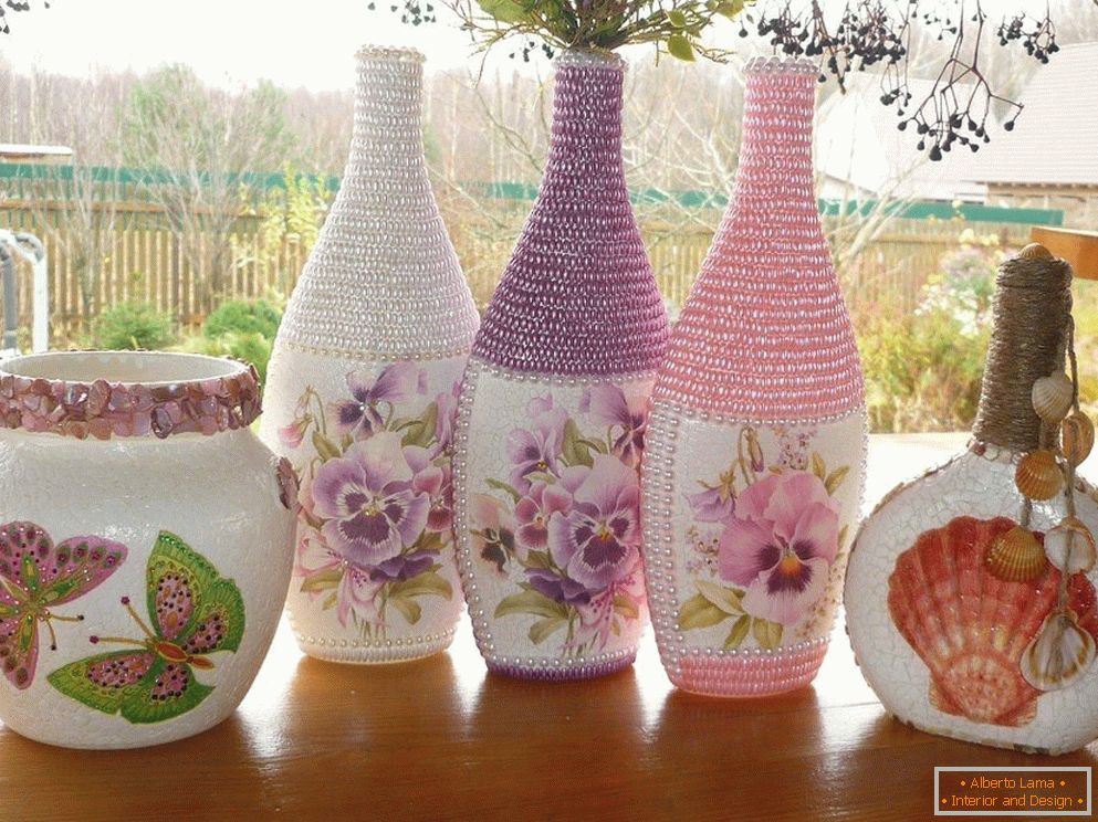 Vases with their own hands
