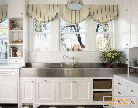 beautiful curtains in the kitchen, photo 1
