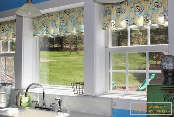 beautiful short curtains in the kitchen, photo 34