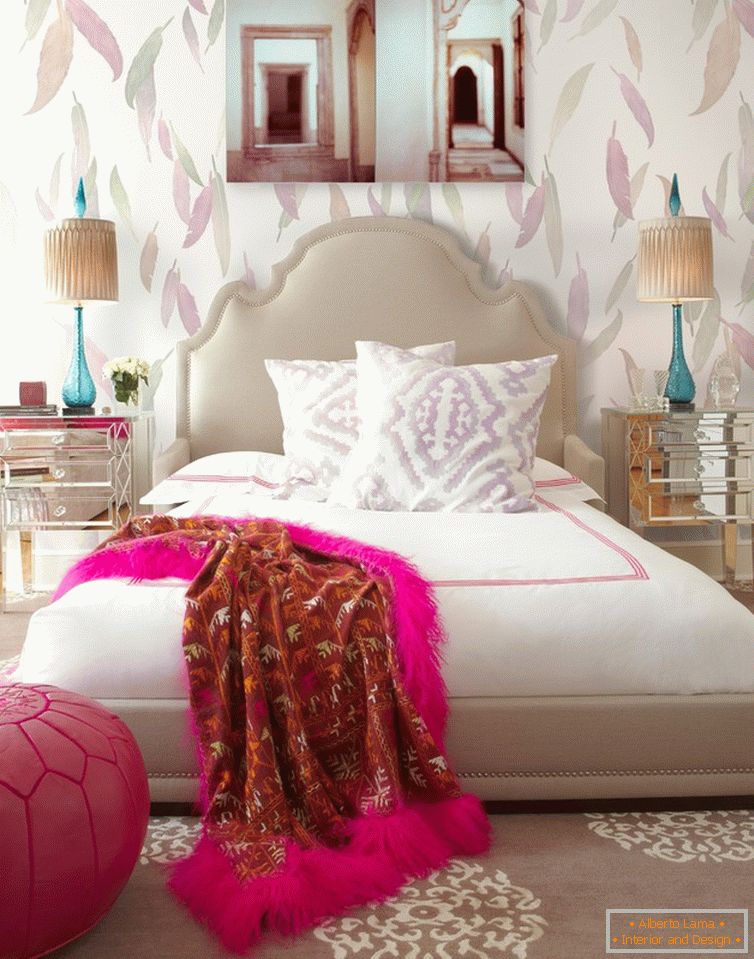 A little boho style in the bedroom with feather wallpaper